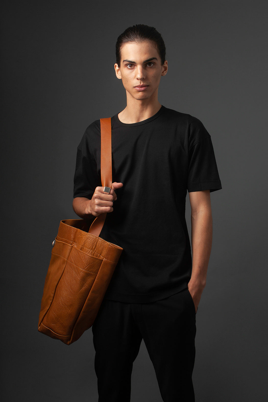 COGNAC WATER BUFFALO TOTE